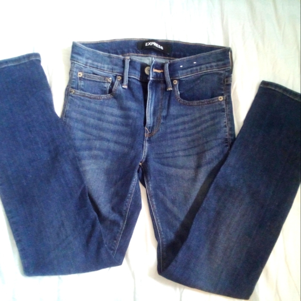 00 Short... Express Mid Rise Skinny Jeans